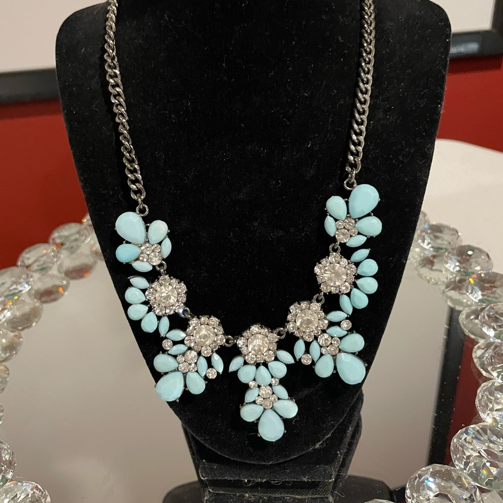 Tiffany blue colored necklace - Picture 2 of 6
